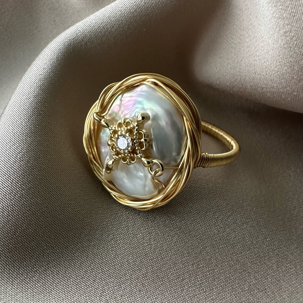 Adjustable large baroque pearl ring